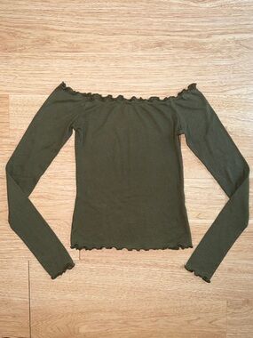 Hollister Olive Ruffle-Trim Off-Shoulder Long Sleeve Top